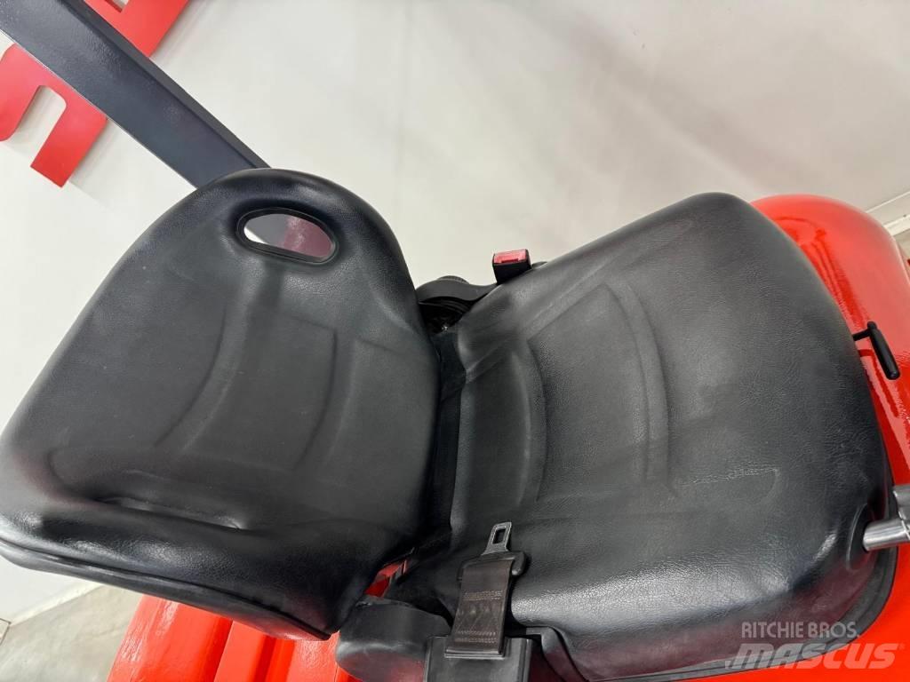 Heli 10052 - FD25G Diesel Stapler