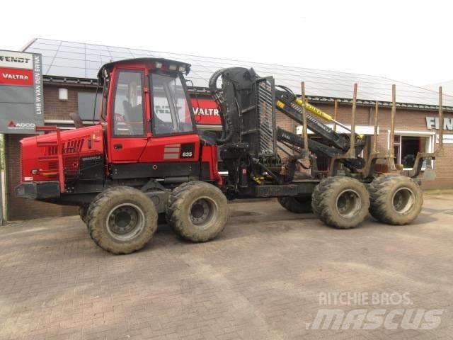 Komatsu 835 Forwarder