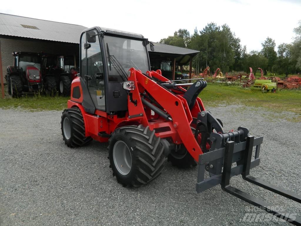 Attack 850A Hoflader