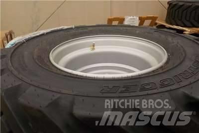 JLG Tyres Reifen und Schläuche