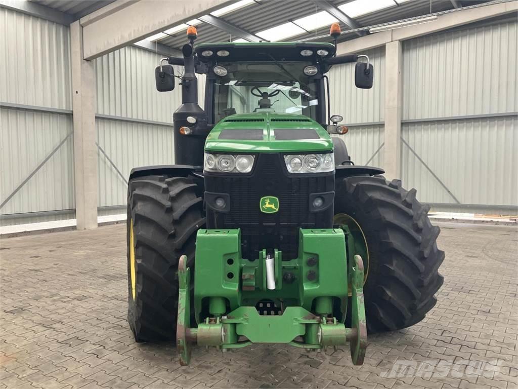 John Deere 8295R Traktoren