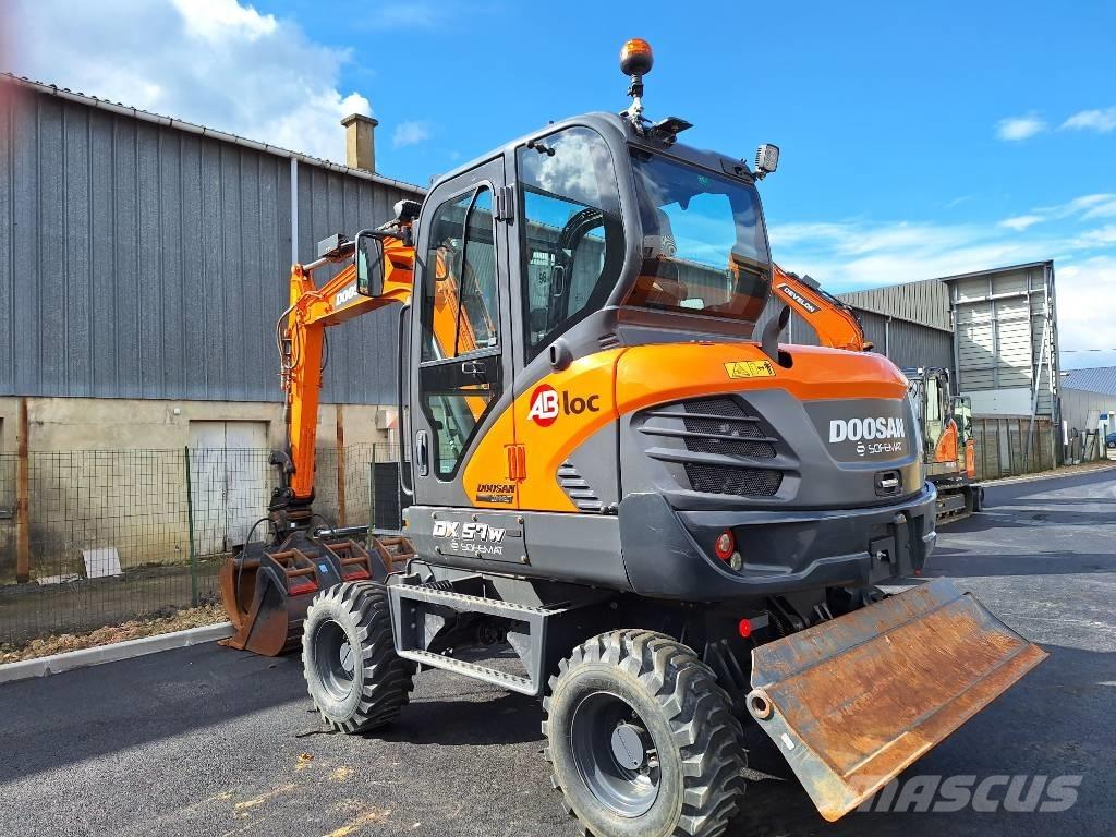 Doosan DX 57 W Mobilbagger