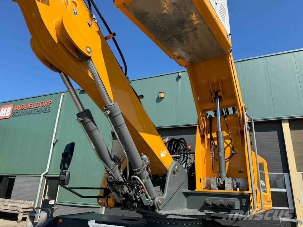 Liebherr LH 24 M Materialumschlag