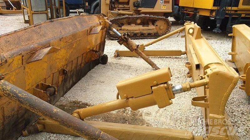 CAT D7E, D7F, D7G Planierschilder/Scharen