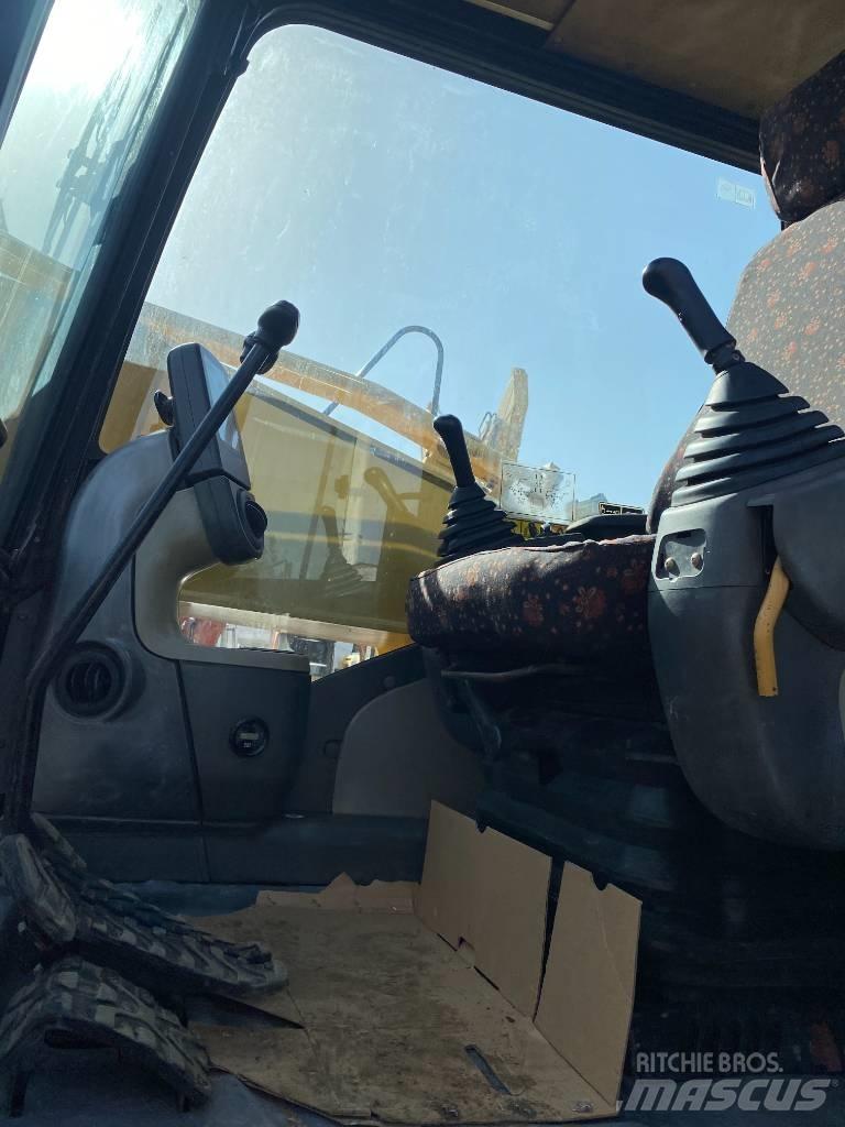 CAT 326D2L Raupenbagger