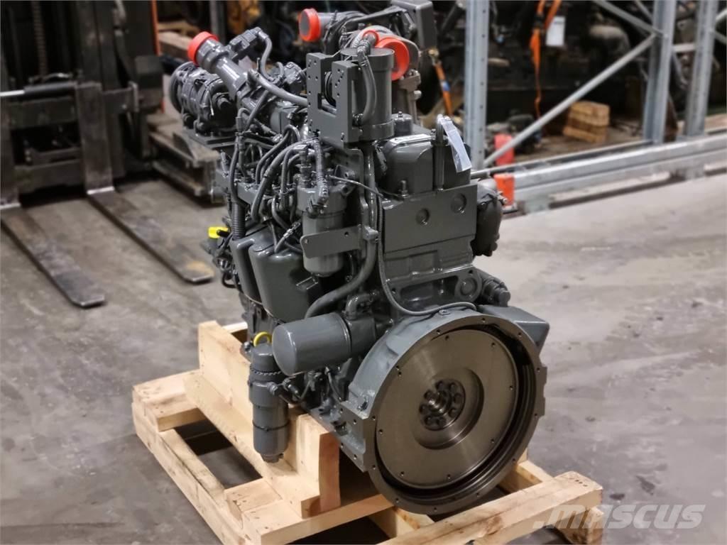 Komatsu 49 AWF Motoren