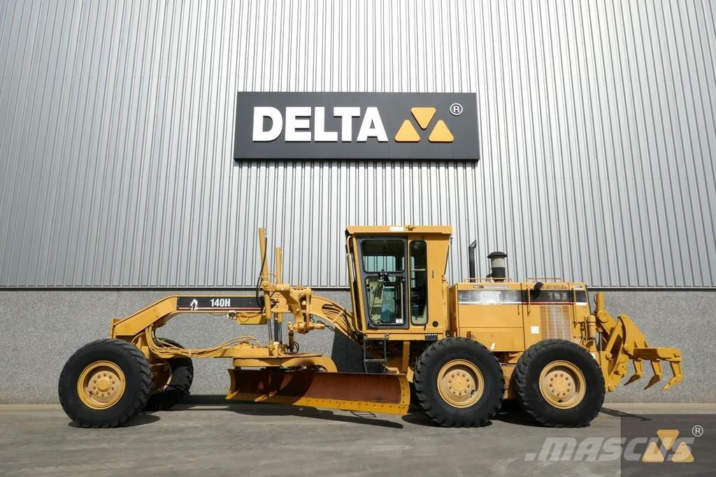 CAT 140H Grader