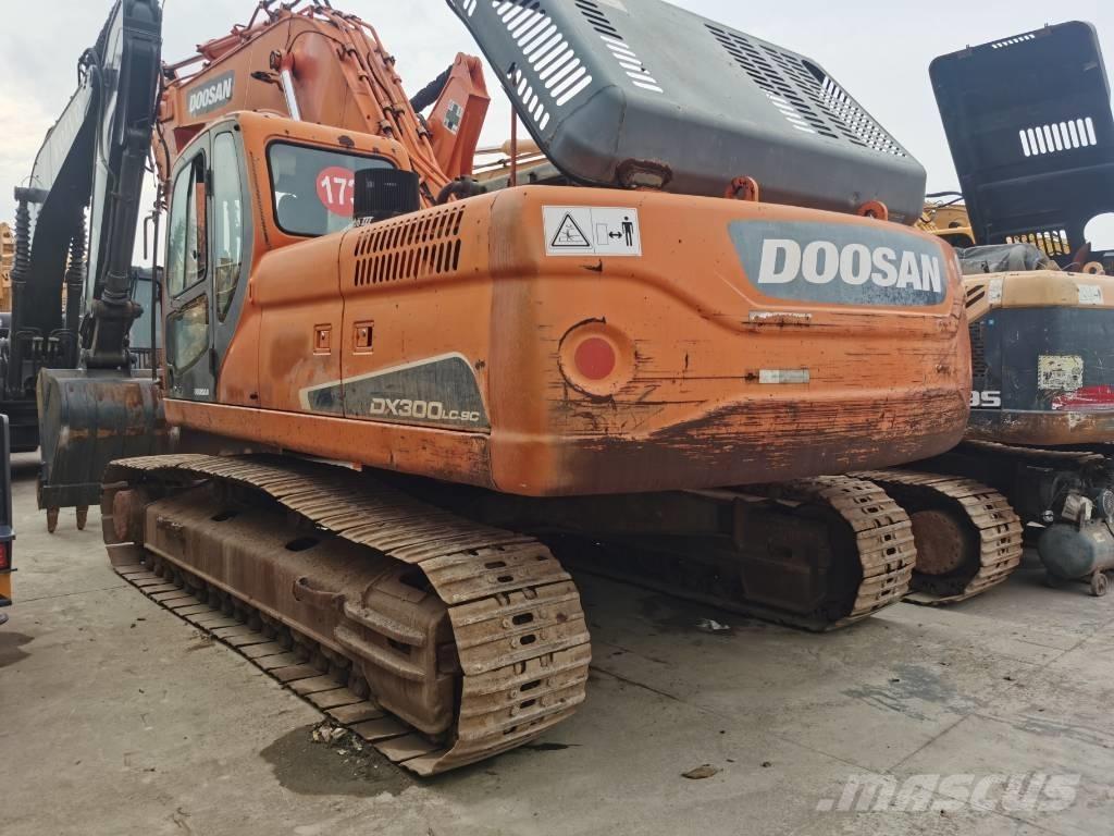Doosan DX300LC-9C Raupenbagger
