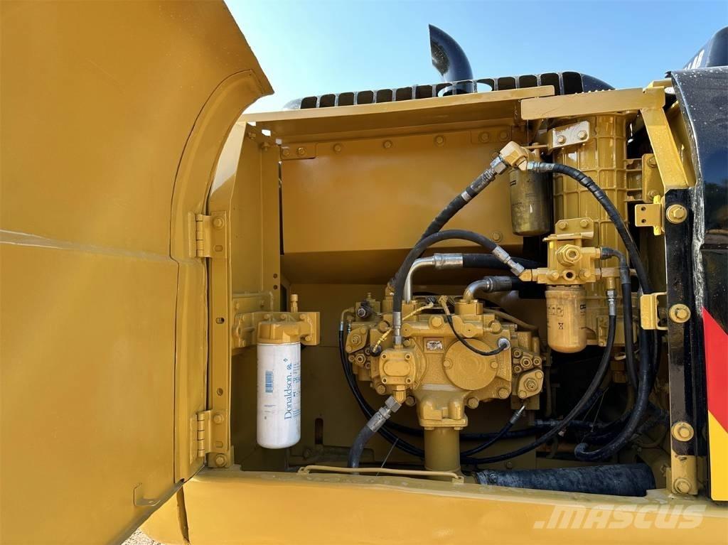 CAT 320 D Raupenbagger