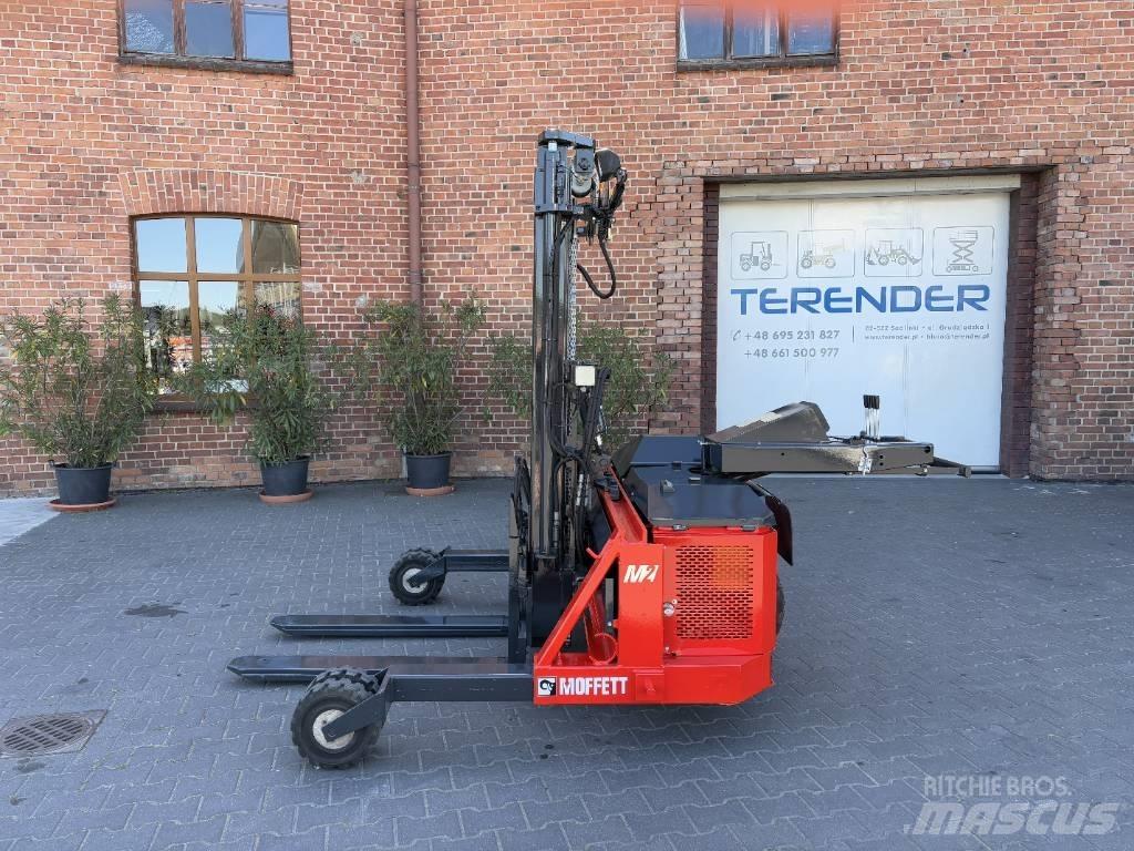 Moffett M2 20.1 Diesel Stapler