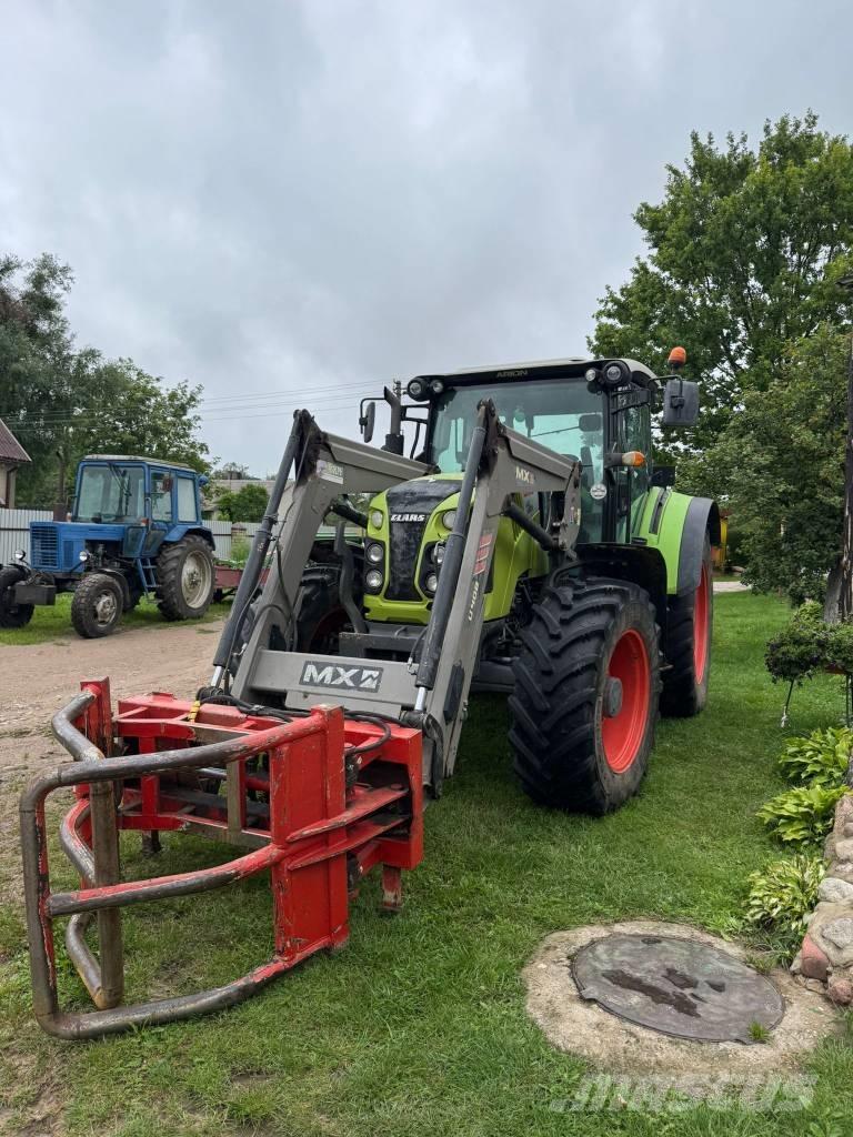 CLAAS Arion 440 Traktoren