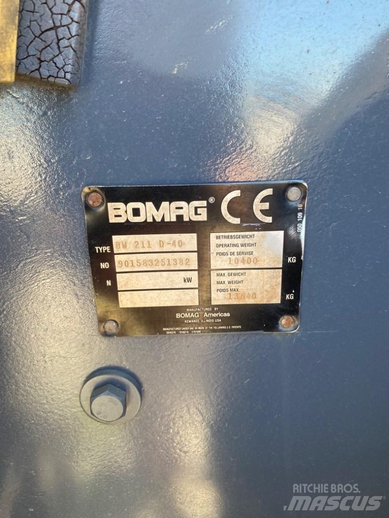 Bomag BW 211 D-40 Kombiwalzen