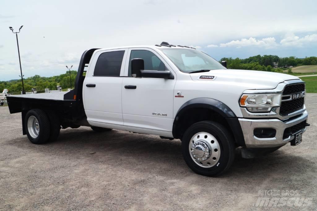 RAM 4500 TRADESMAN Pritschenwagen/Pritschenwagen mit Seitenklappe