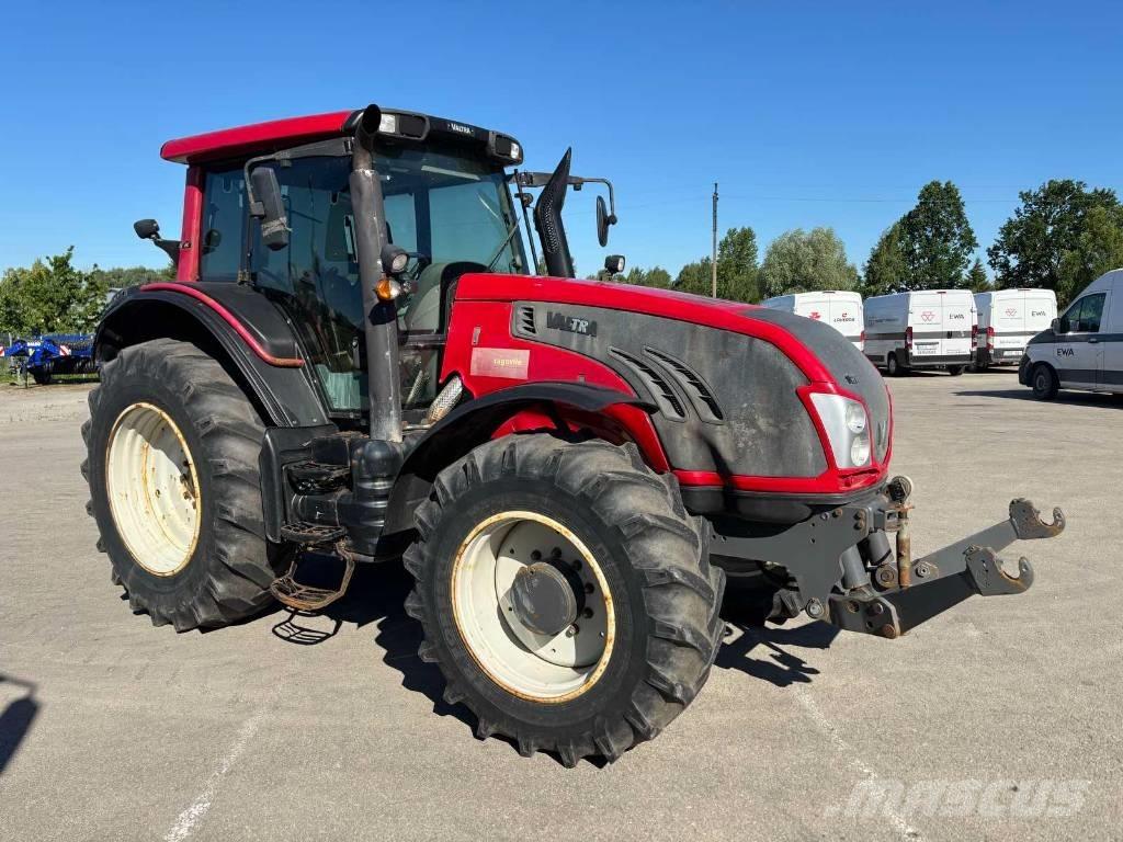 Valtra T 193 Traktoren