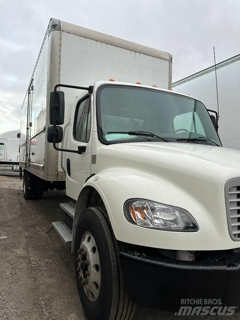 Freightliner M2 106 Kastenaufbau