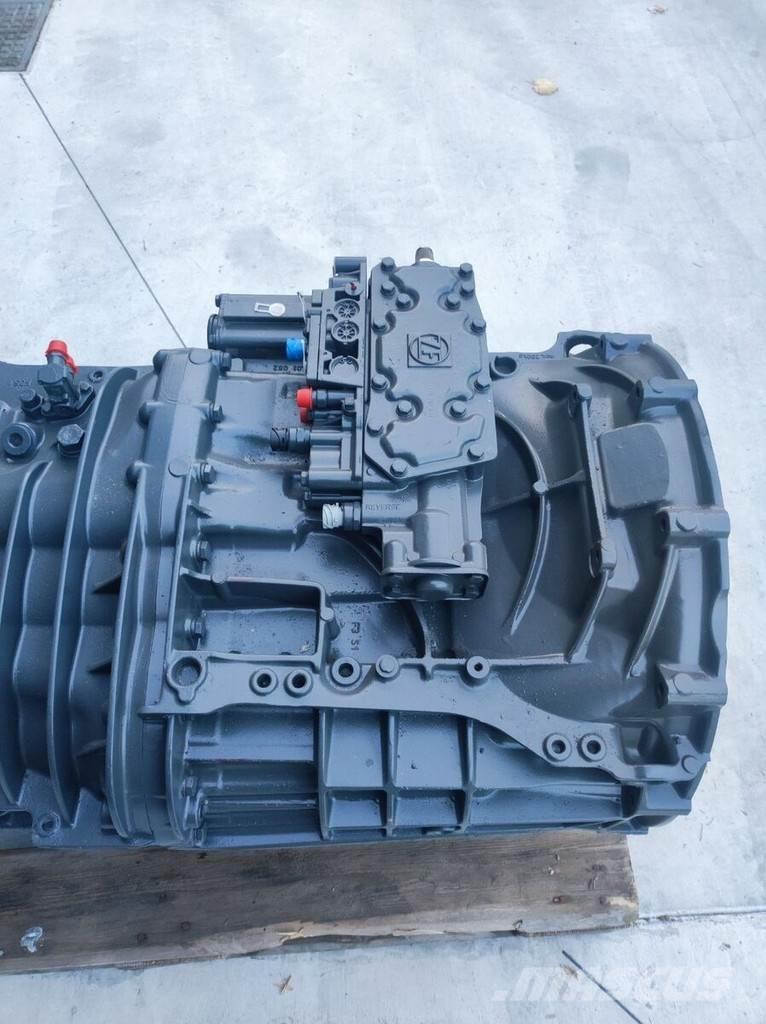 ZF 12S2333TD Getriebe