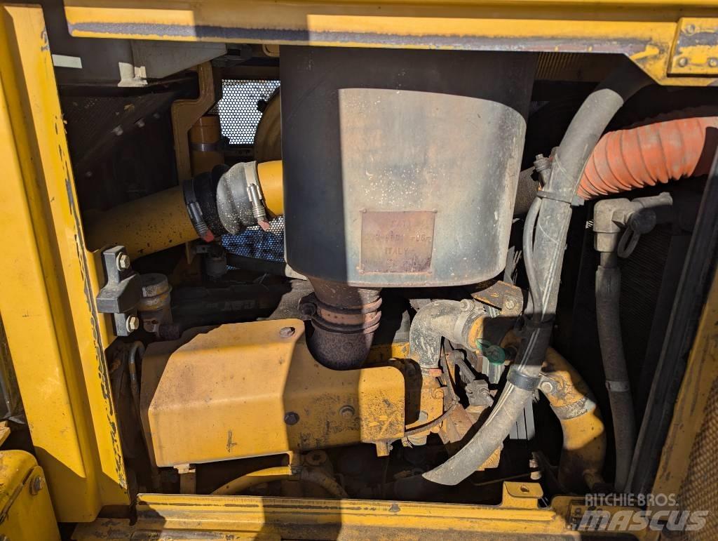 CAT D 6 T LGP Bulldozer