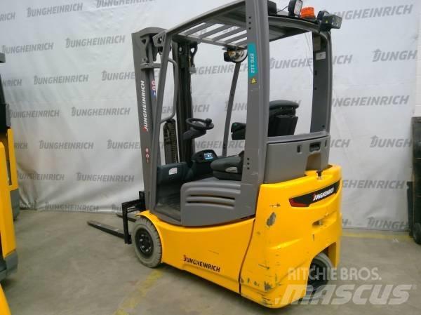 Jungheinrich EFG 112 Elektro Stapler