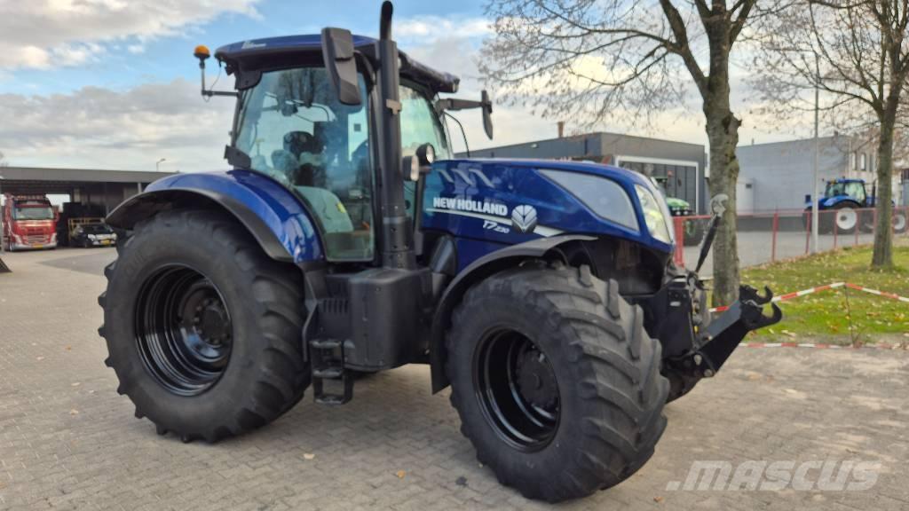 New Holland T 7.230 Traktoren