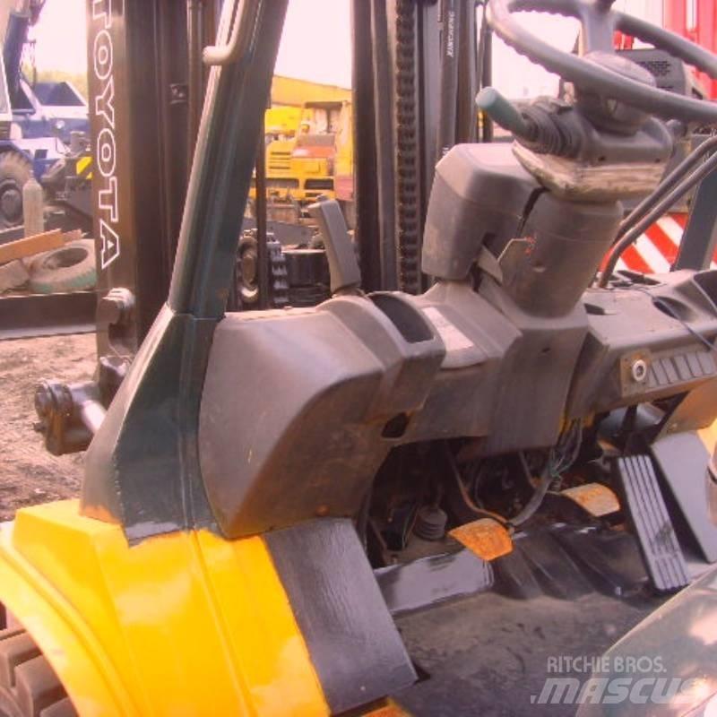 Toyota FD 50 Diesel Stapler