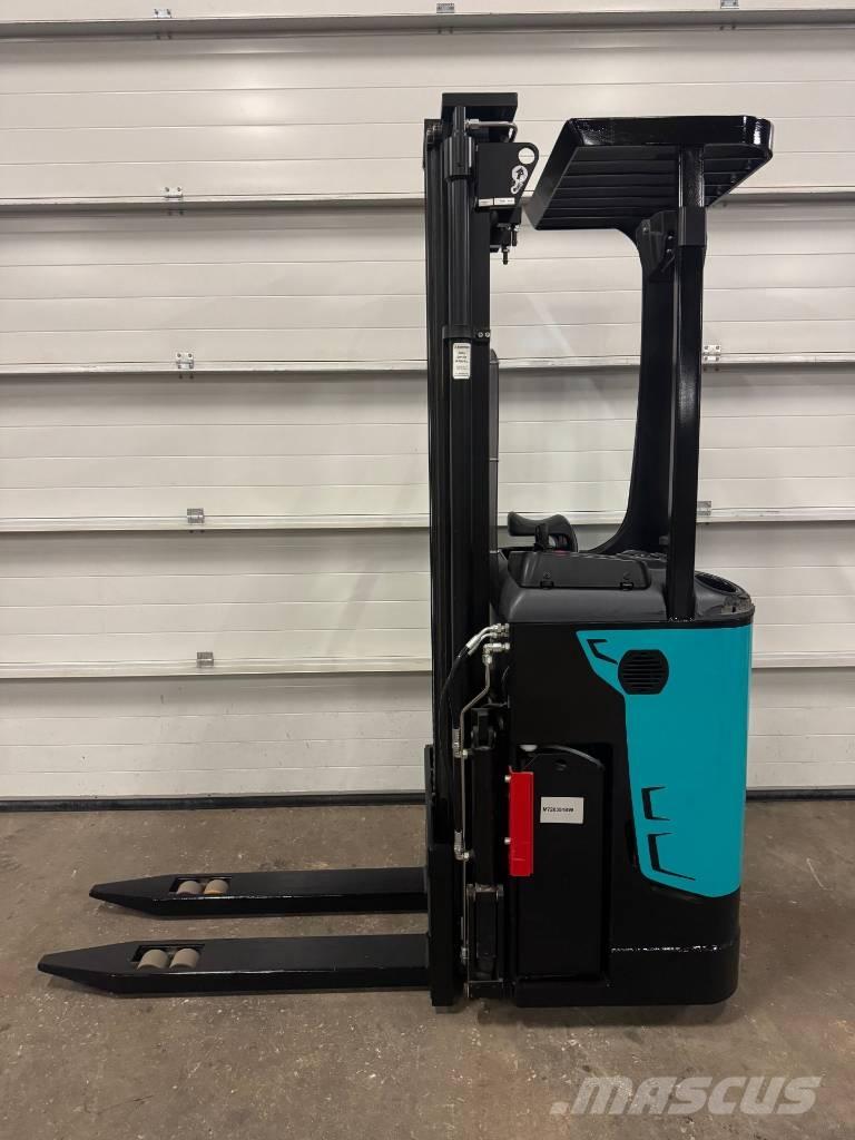 Mitsubishi SBR 12 N Selbstfahrstapler