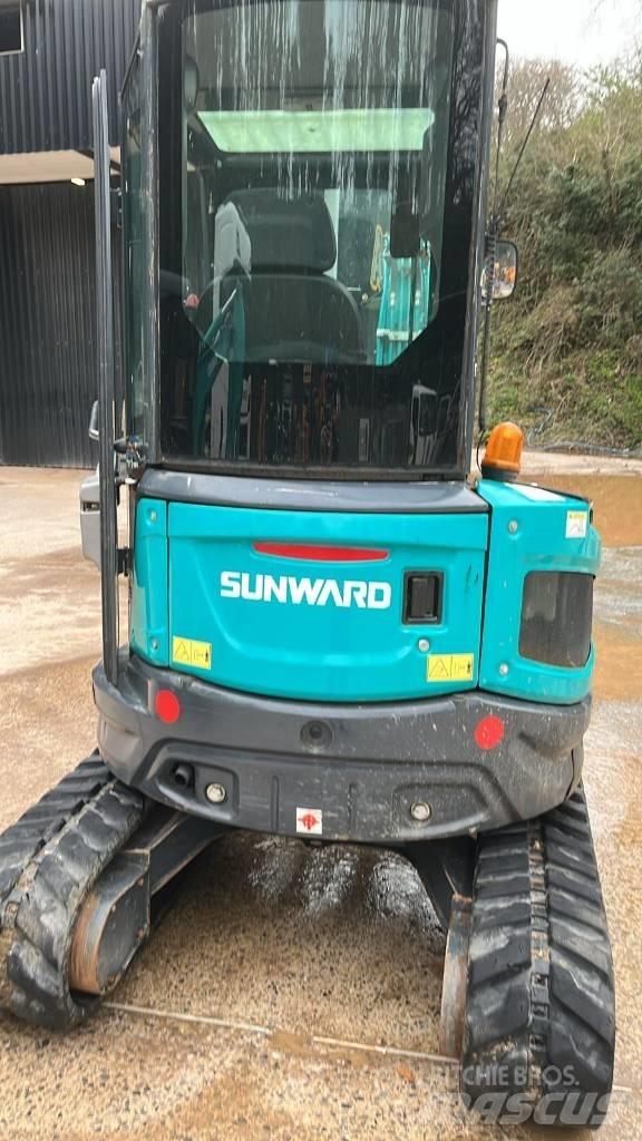 Sunward SWE25UF Minibagger < 7t