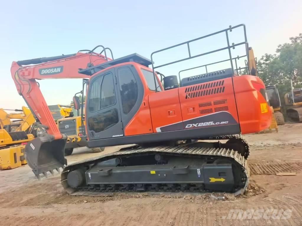 Doosan DX 225 LC-9C Raupenbagger
