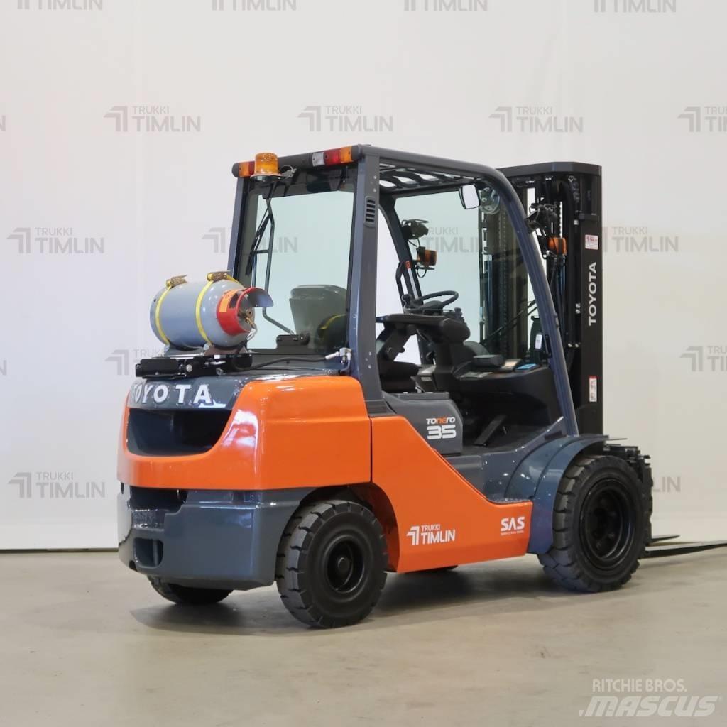 Toyota 02-8FGJF35 Gas Stapler