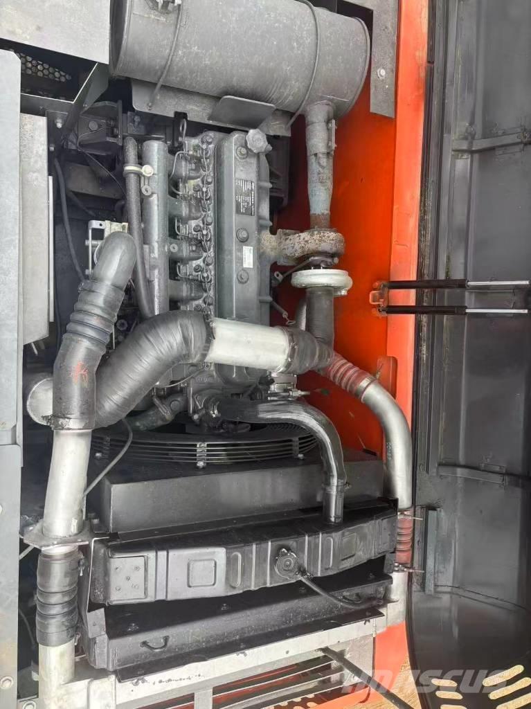 Doosan DX 225 Raupenbagger