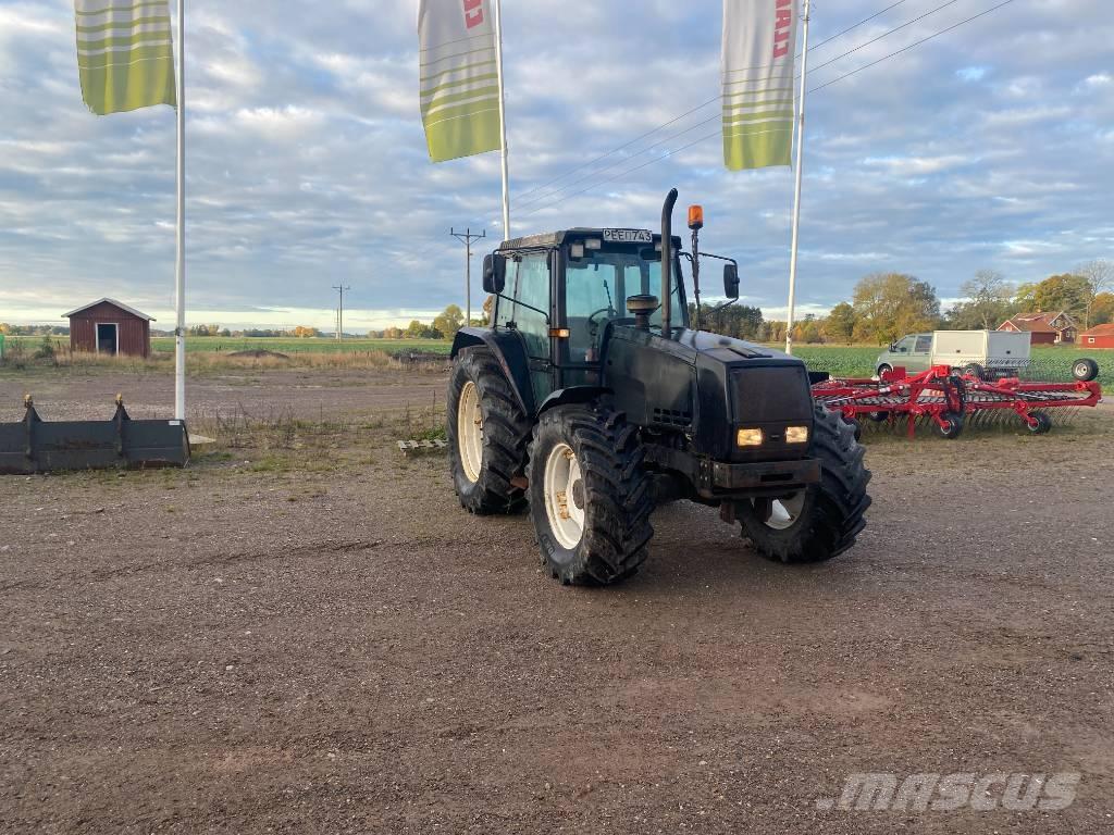 Valmet 8100 GOS Traktoren