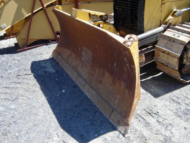 CAT D 4 K 2 XL Raupenbagger