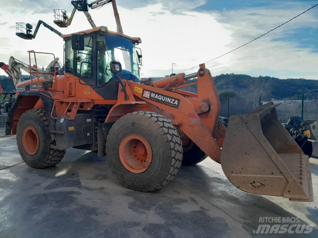 Doosan DL 300 Radlader
