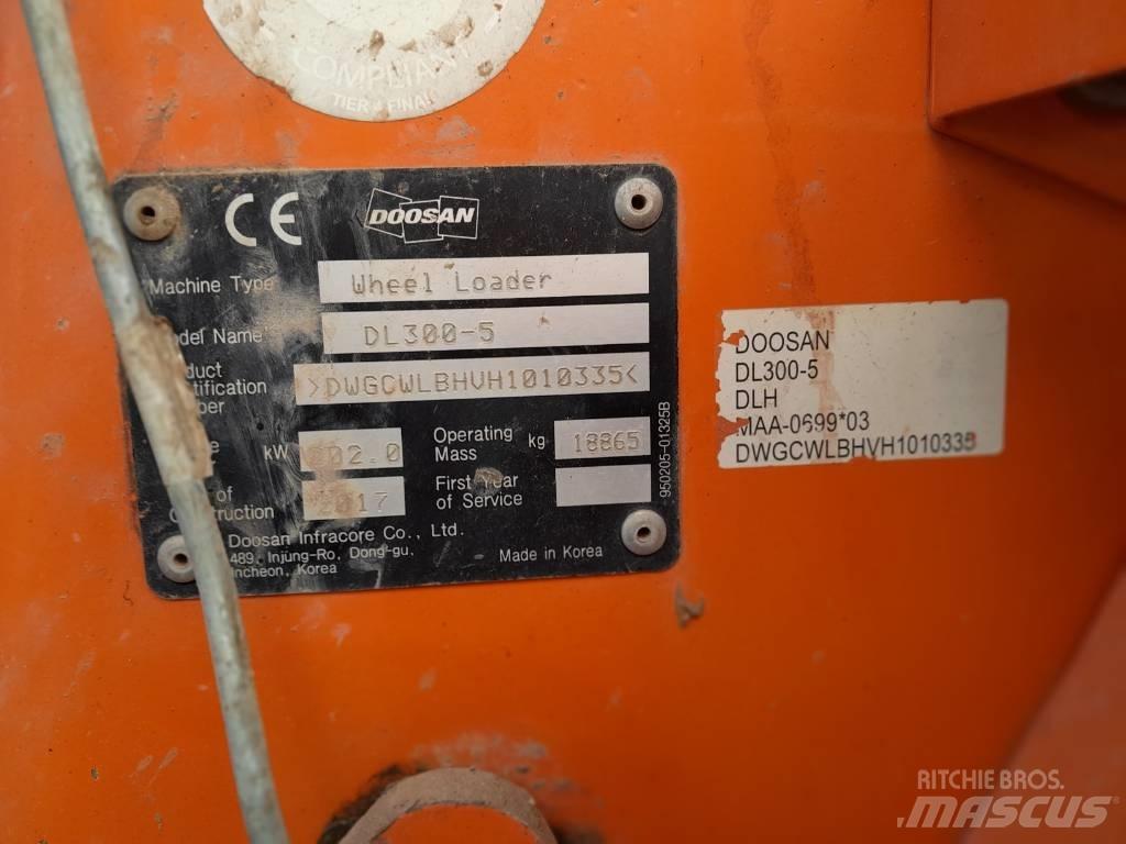 Doosan DL 300 Radlader