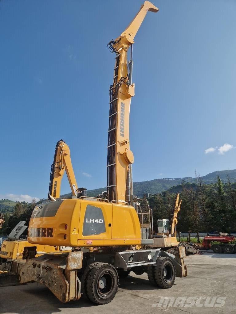 Liebherr LH40M Materialumschlag