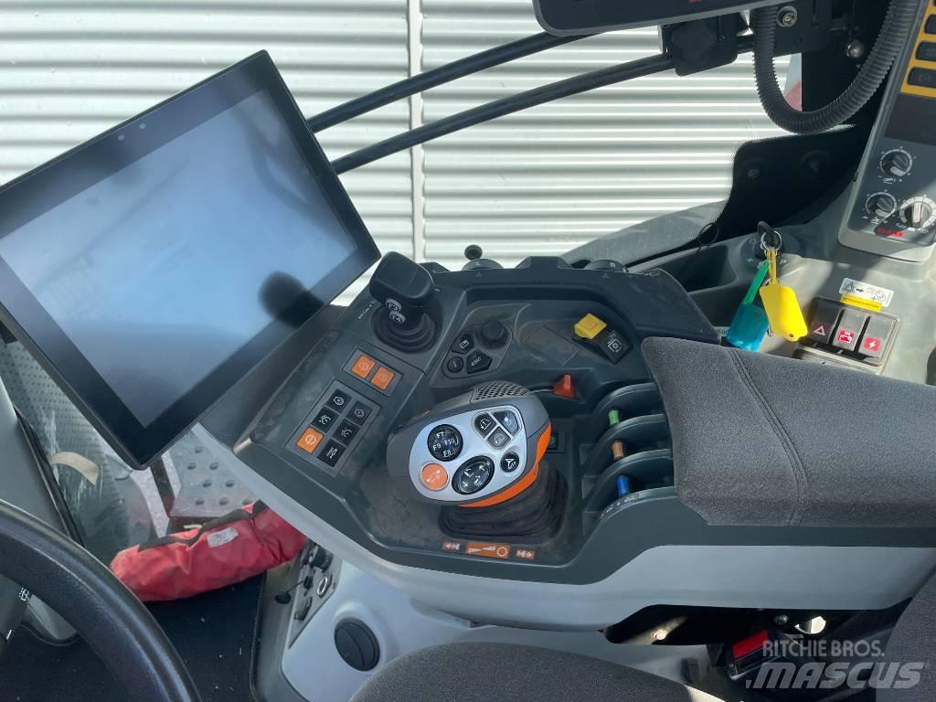 CLAAS 960 Axion Traktoren