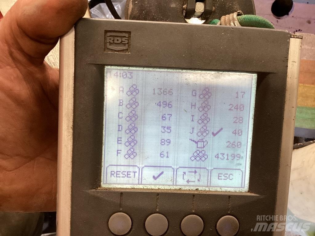 McHale V 660 Rundballenpressen