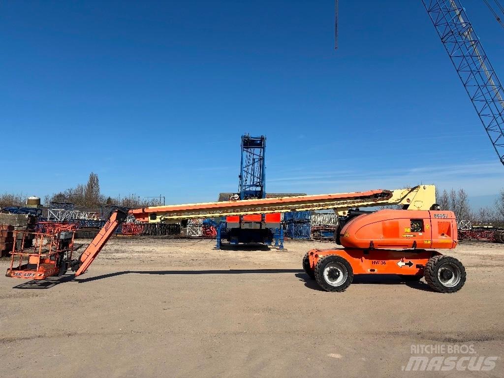 JLG 860 SJ Teleskopbühnen