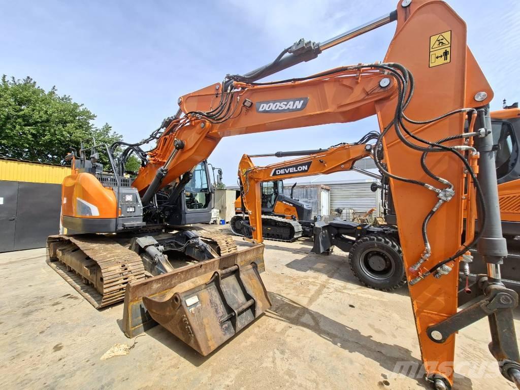 Doosan DX 235 LCR-5 Raupenbagger