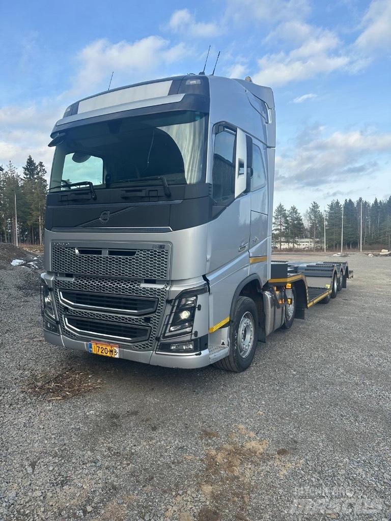Volvo FH16 750 Forsttransportfahrzeuge