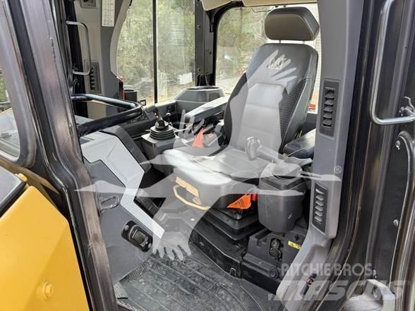 CAT D6 Bulldozer