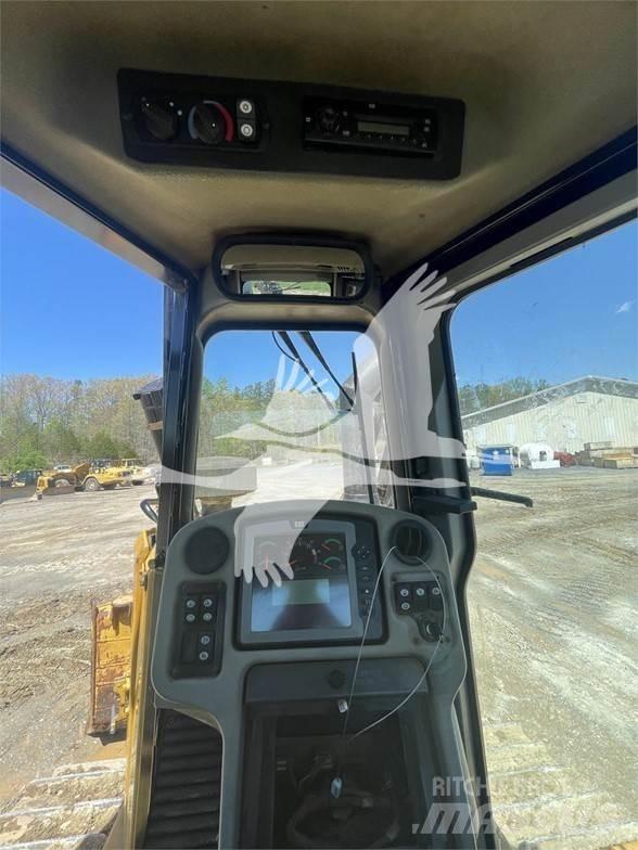 CAT D6T XL Bulldozer