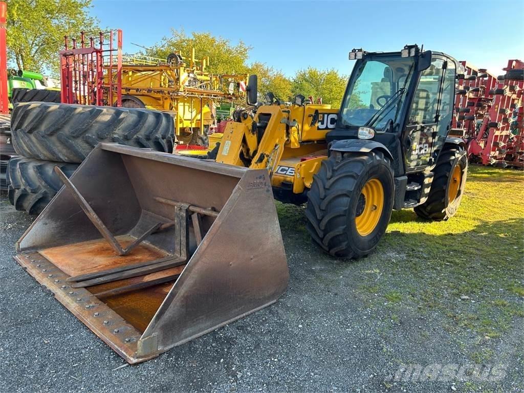 JCB 541-70 AGRIPRO Teleskopbühnen