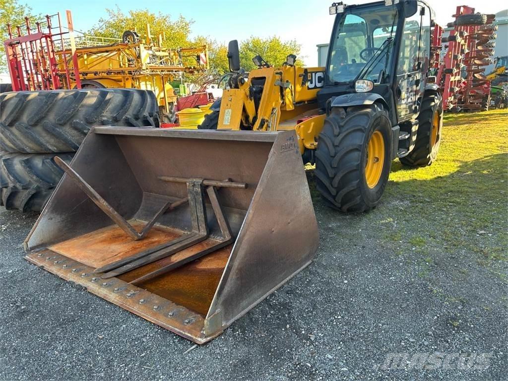 JCB 541-70 AGRIPRO Teleskopbühnen