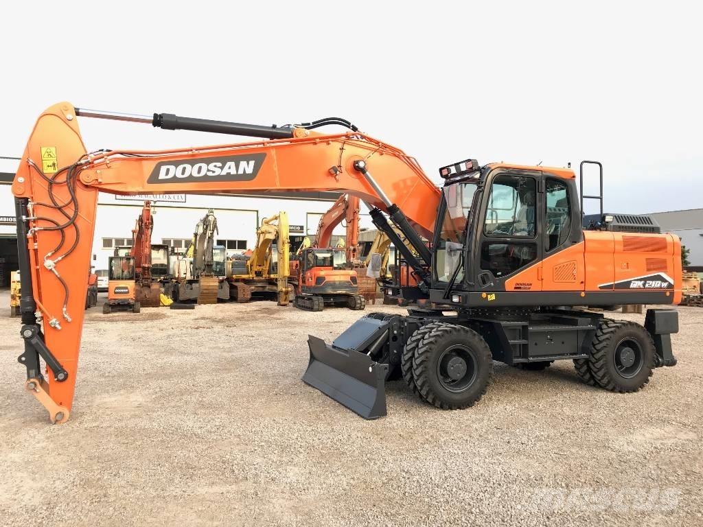 Develon DX 210 W-7 Mobilbagger