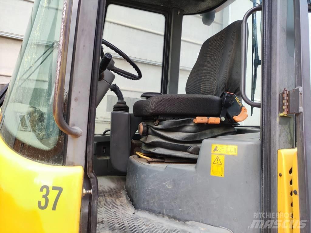 Volvo L 30 B Radlader