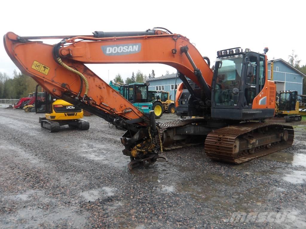 Doosan DX 235 LCR-5 Raupenbagger