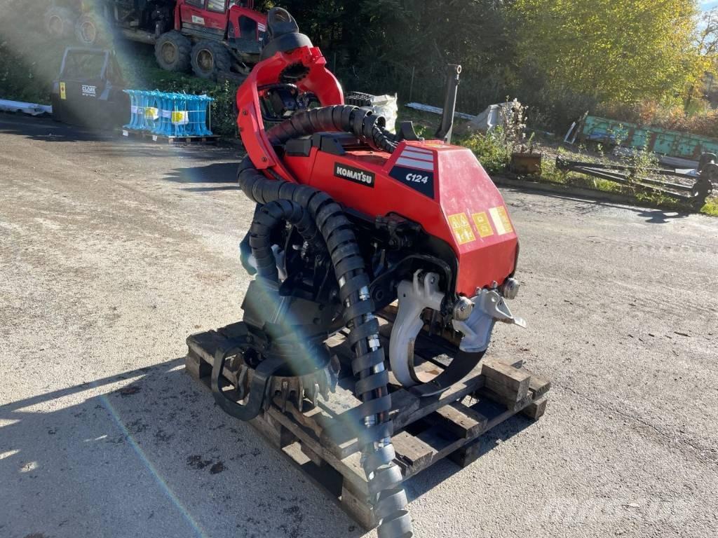 Komatsu C 124 Harvester