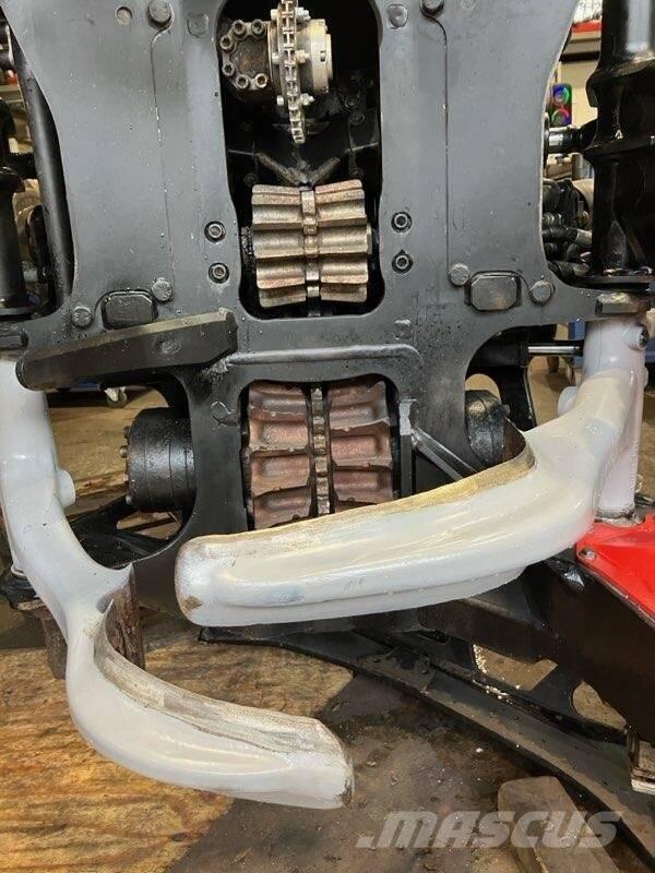 Komatsu C 124 Harvester