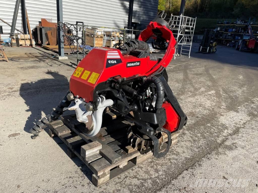 Komatsu C 124 Harvester