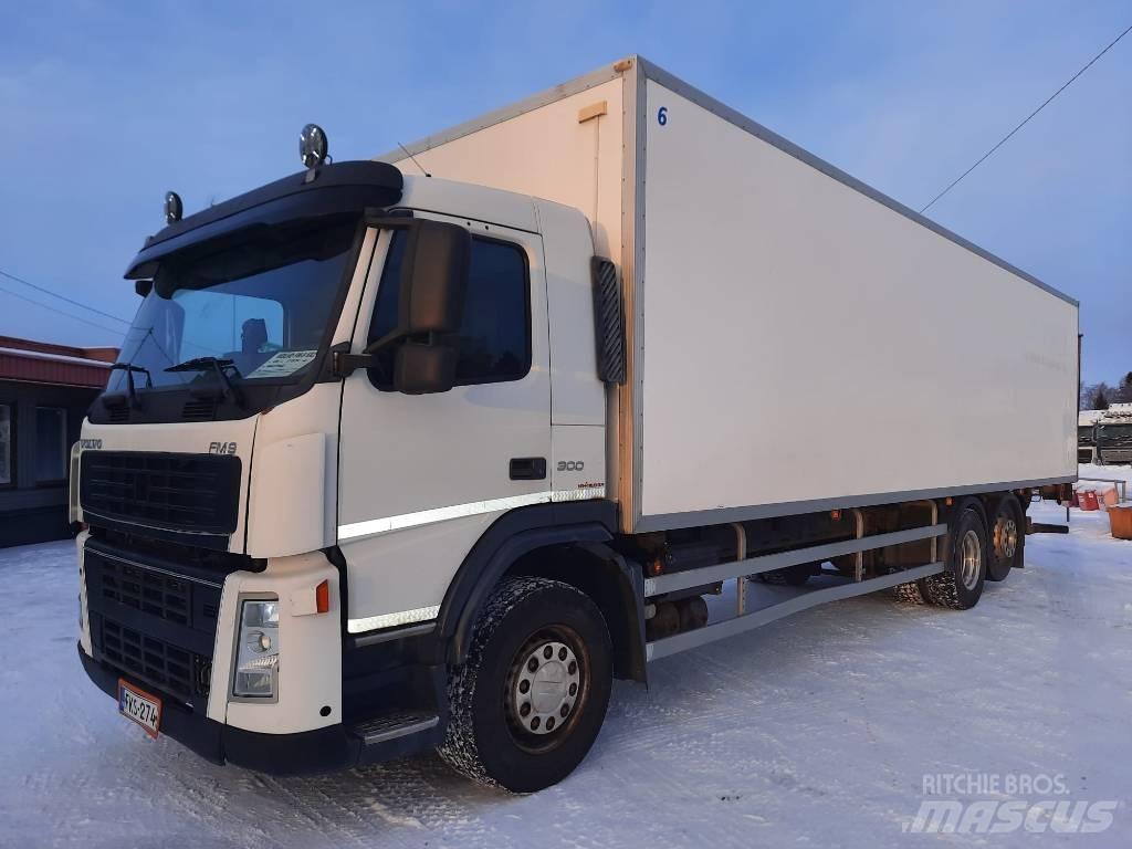 Volvo FM 9 300 Kastenaufbau
